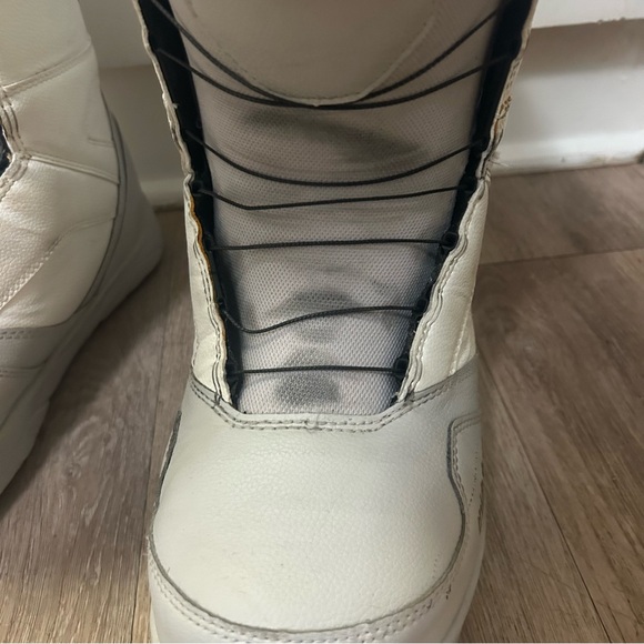 ThirtyTwo Women's Snowboard Boots Double Boa Size 10 - Picture 7 of 7